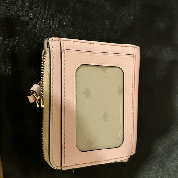 Kate Spade New York Flock Party Parrot Crossbody bundle of 3 matching pieces. - Picture 7 of 15